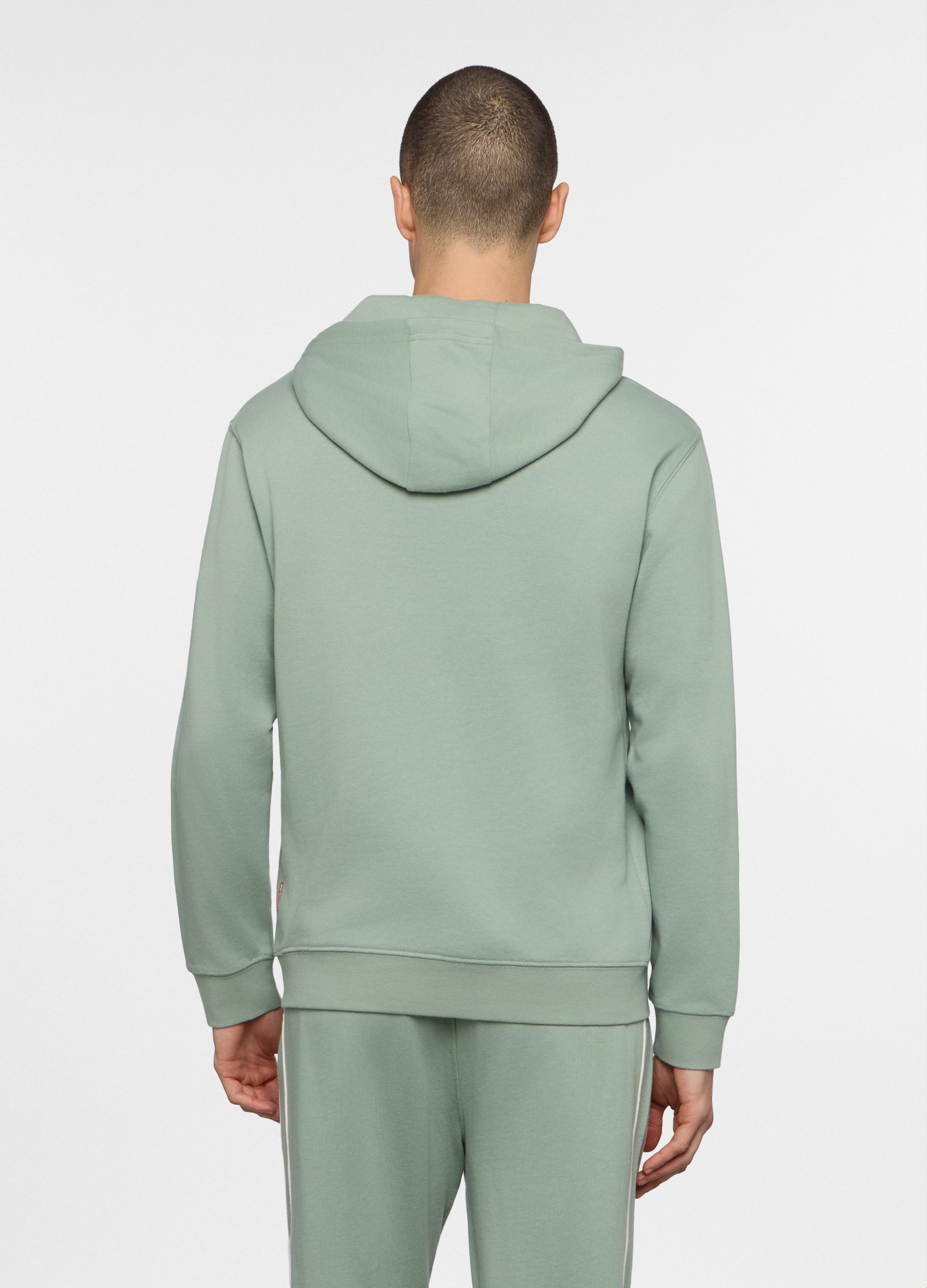 Alternative view of Dukserica