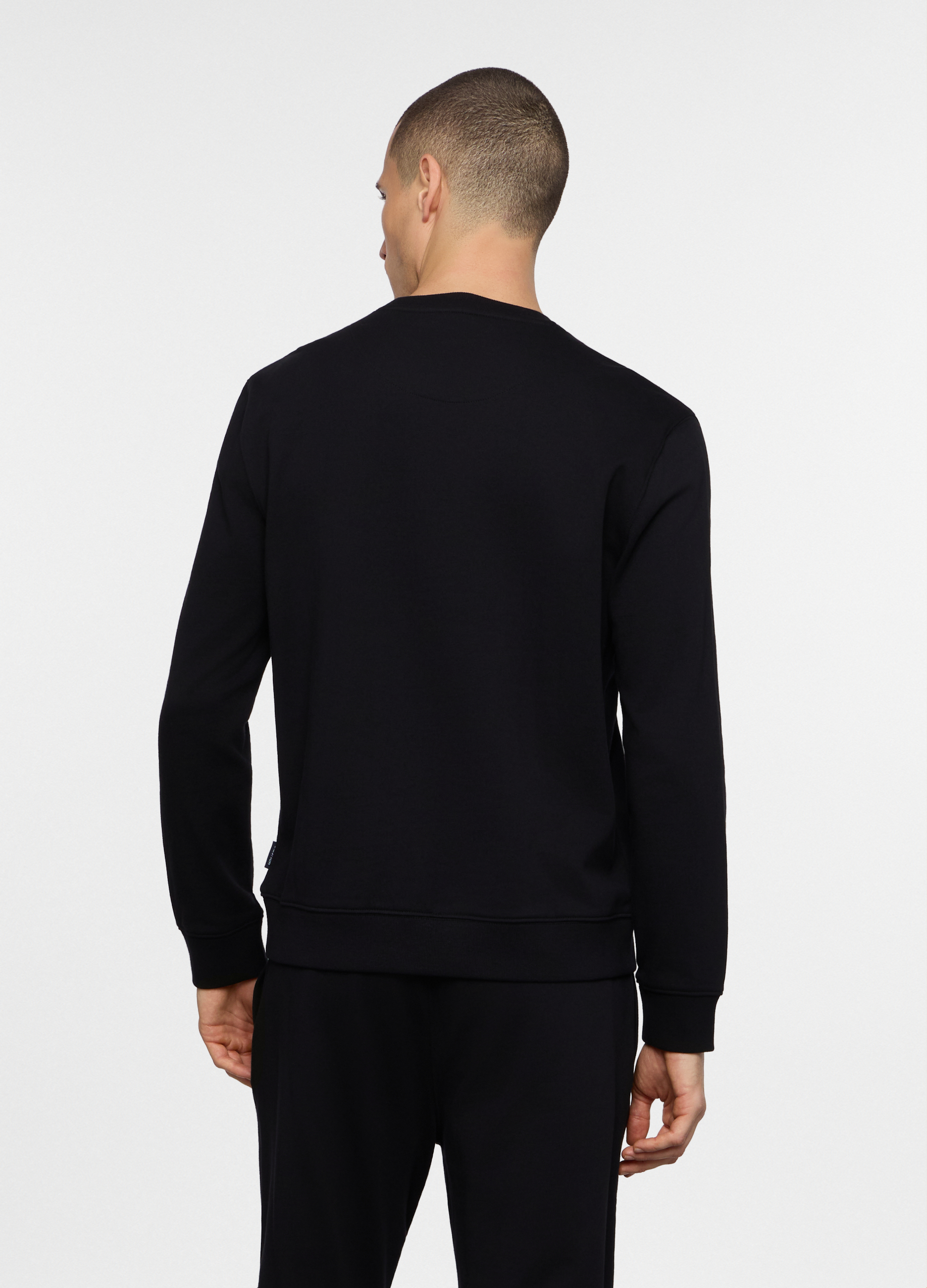 Alternative view of Majica