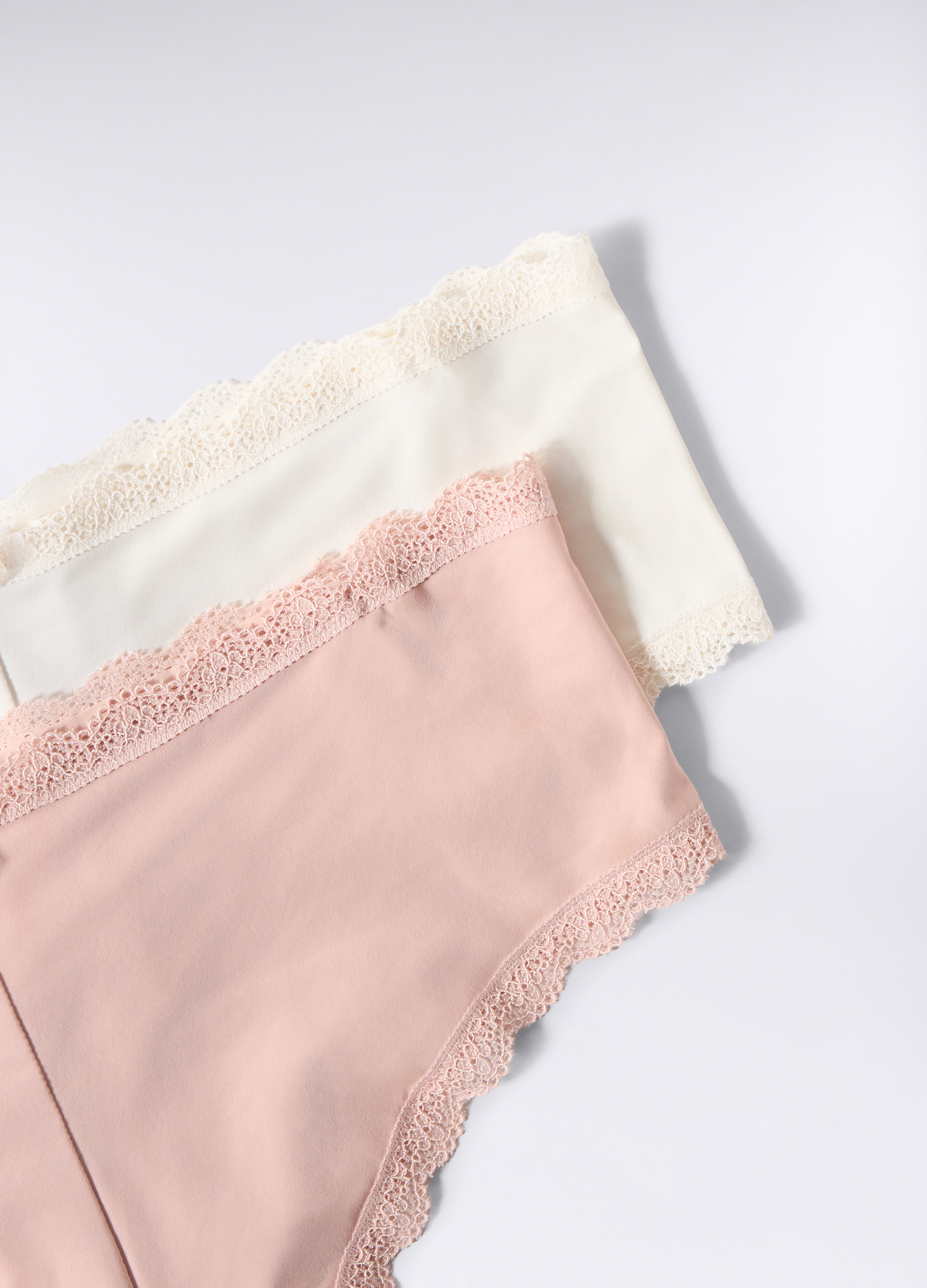 Alternative view of Gaćice