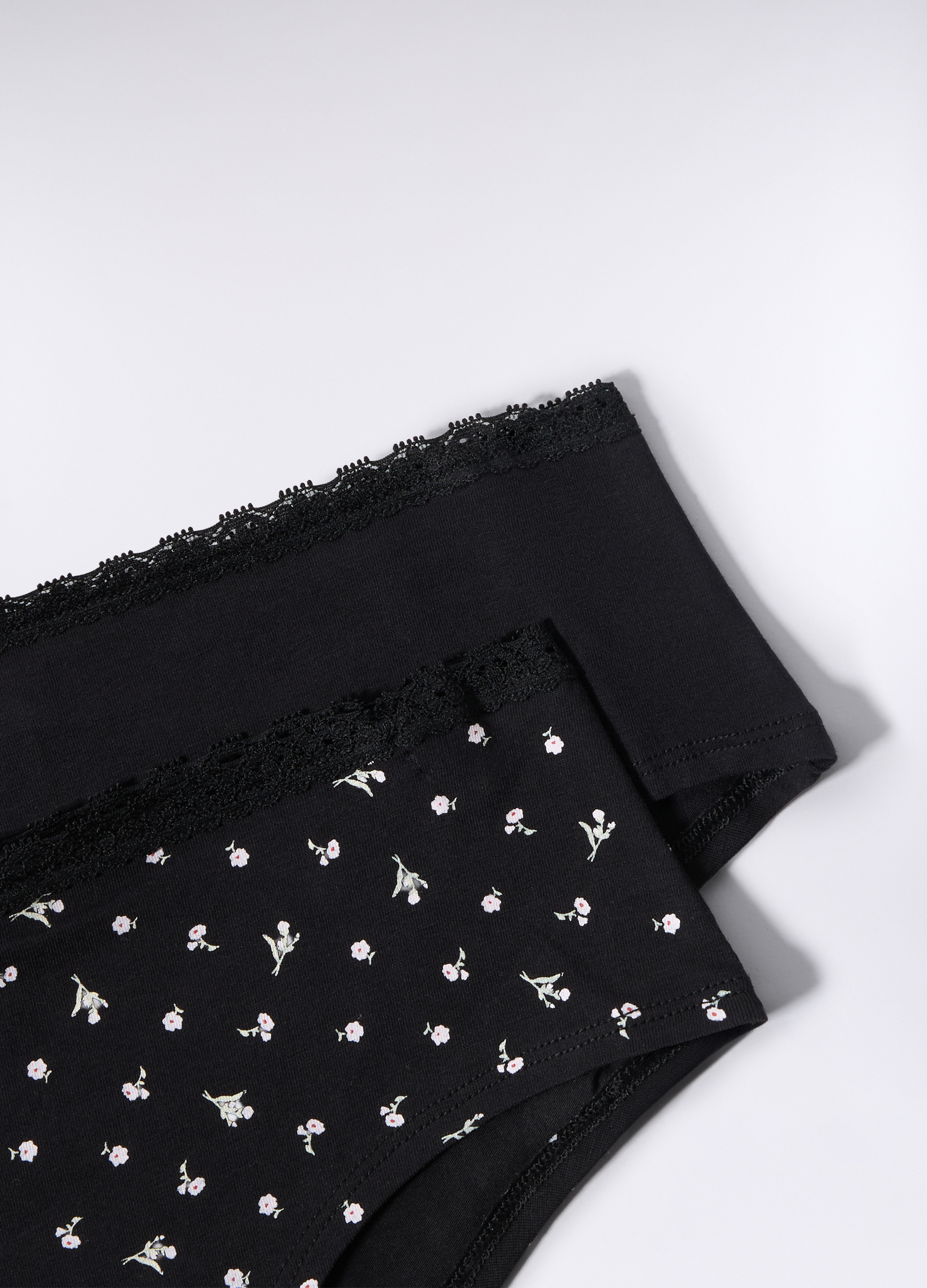 Alternative view of Gaćice