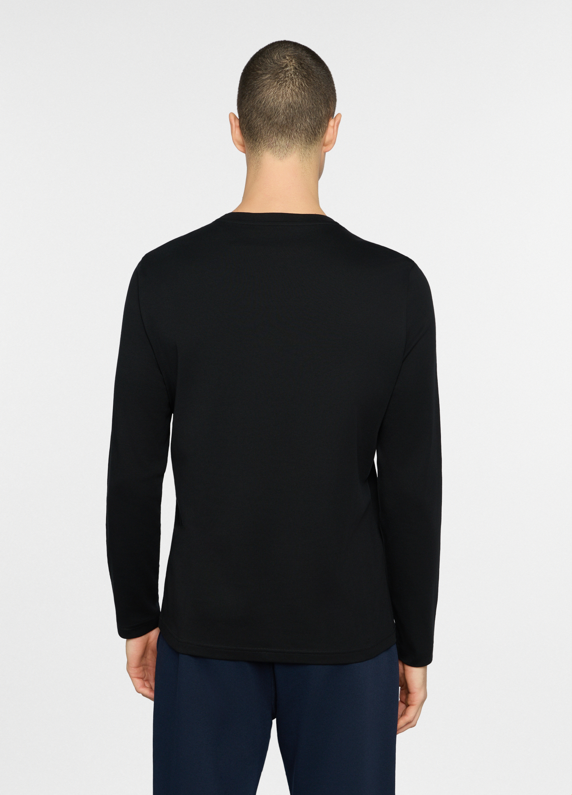 Alternative view of Majica