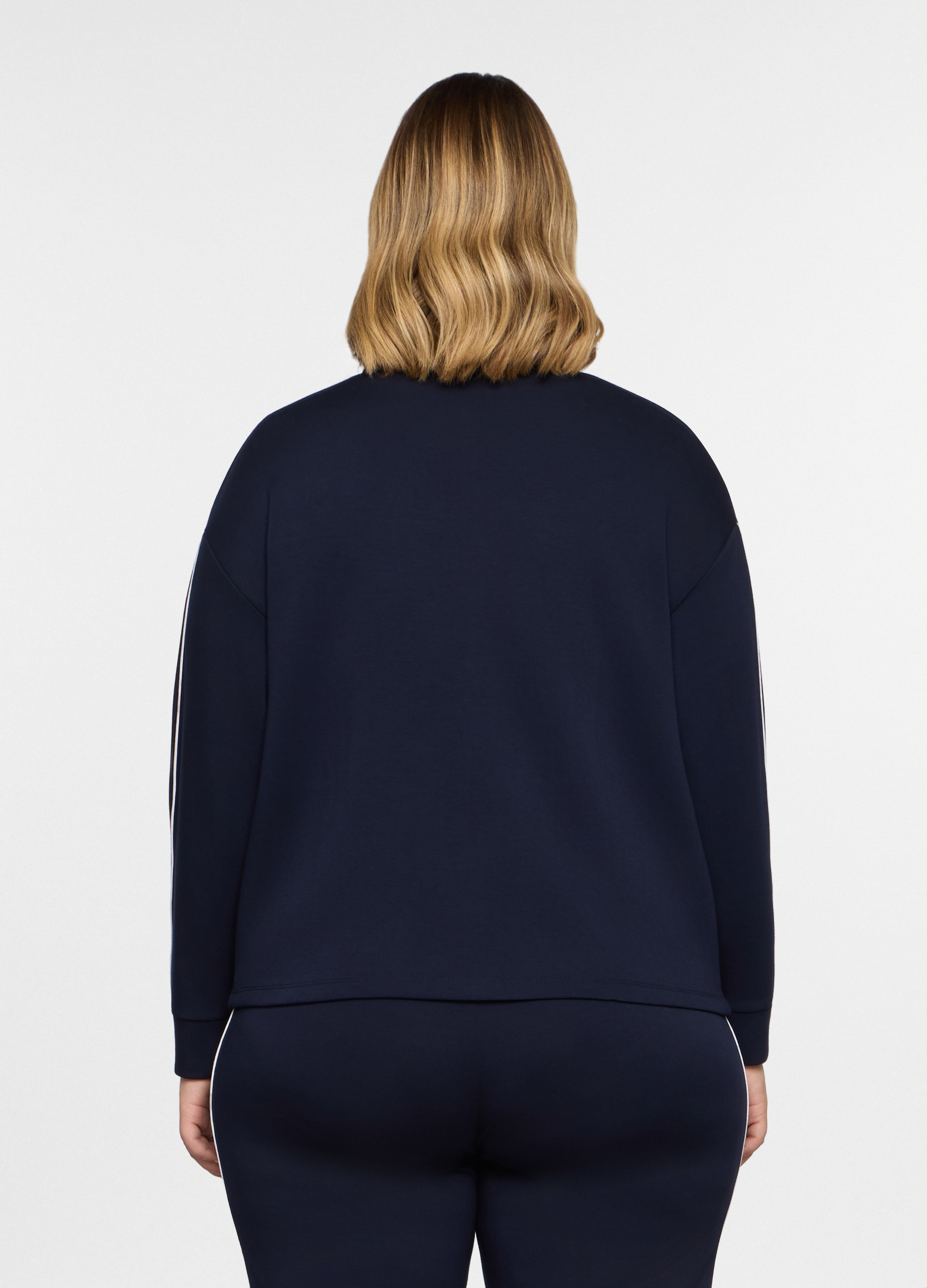 Alternative view of Jakna