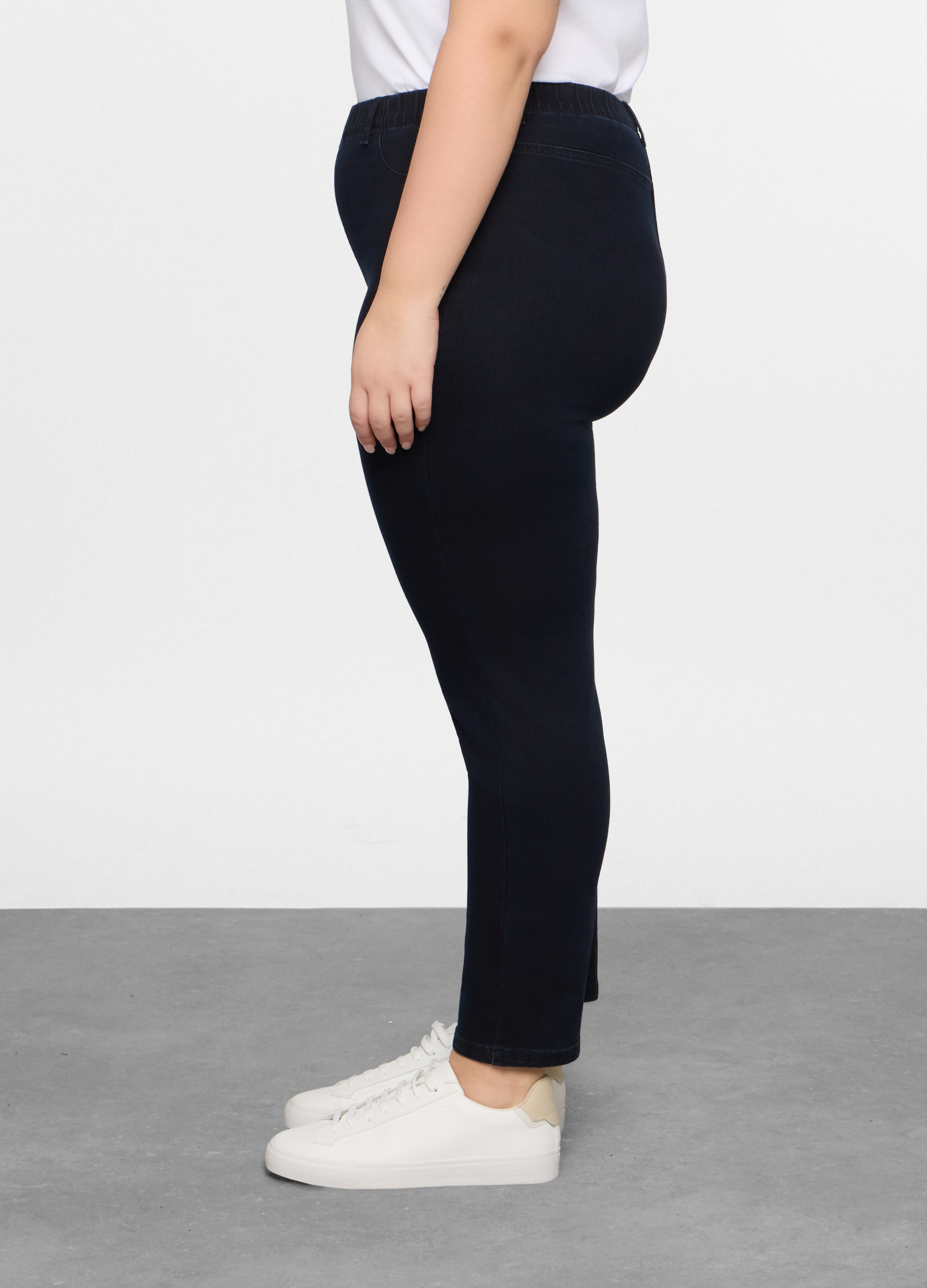 Alternative view of Jeans