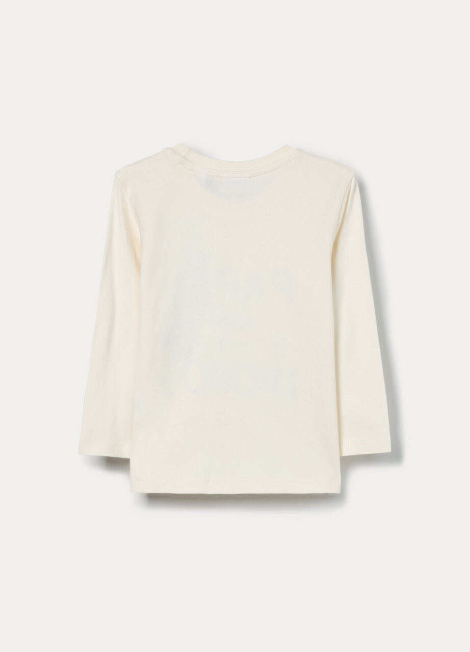 Alternative view of Majica