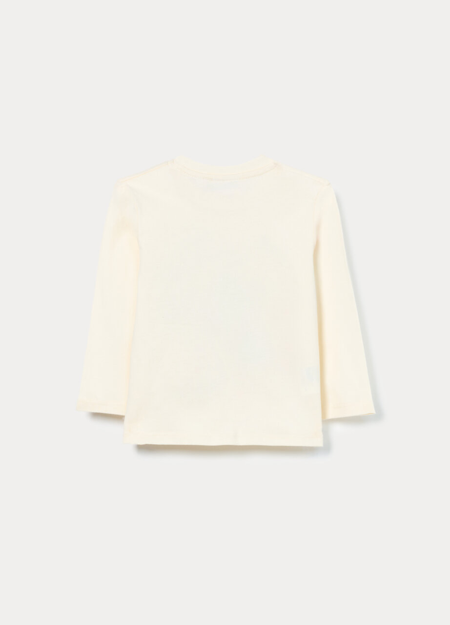 Alternative view of Majica