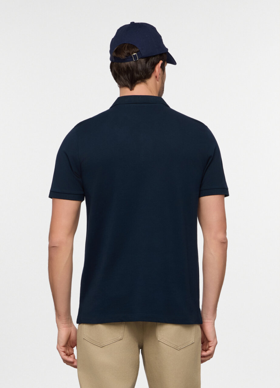 Alternative view of Majica