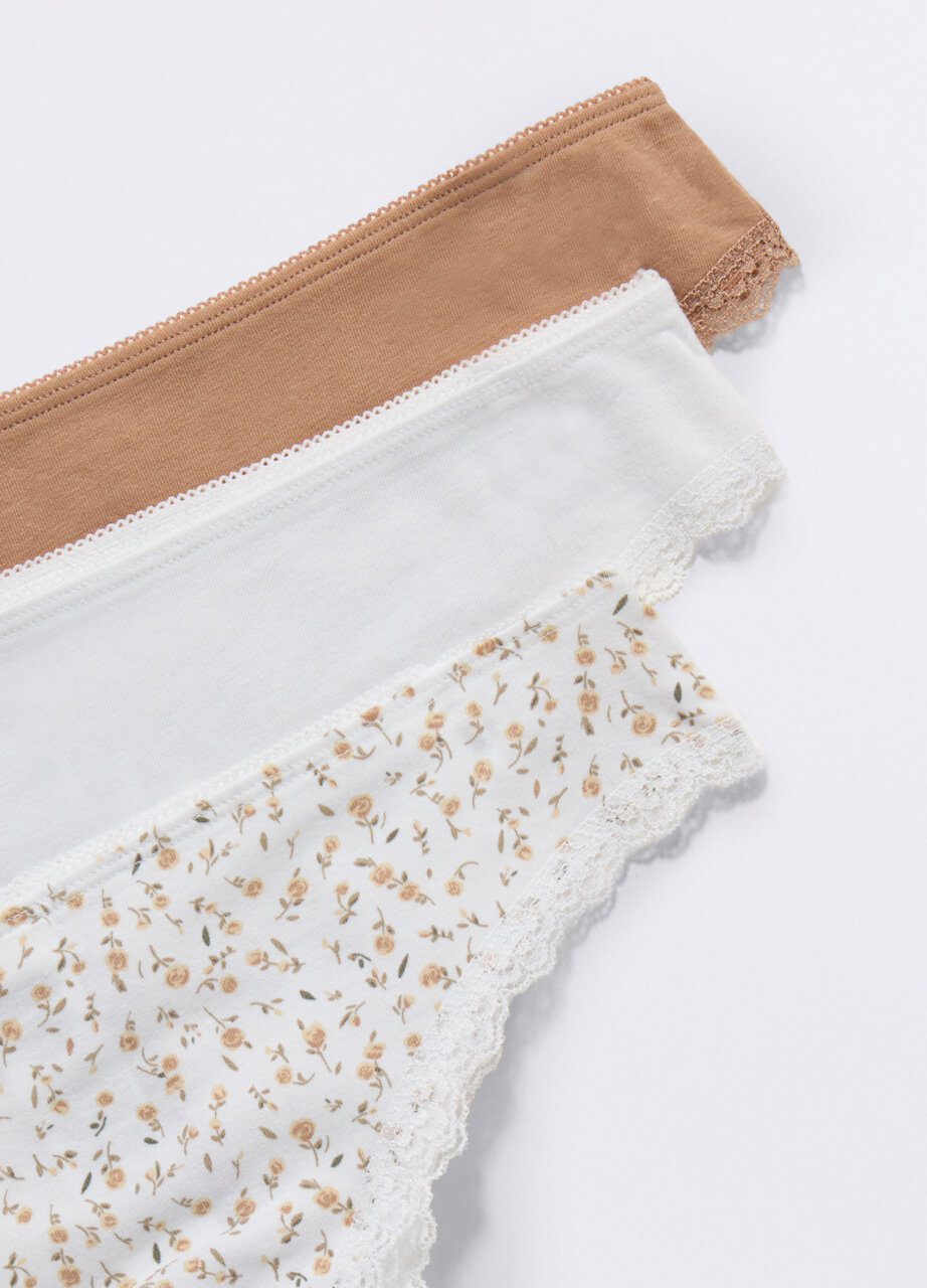 Alternative view of Gaćice