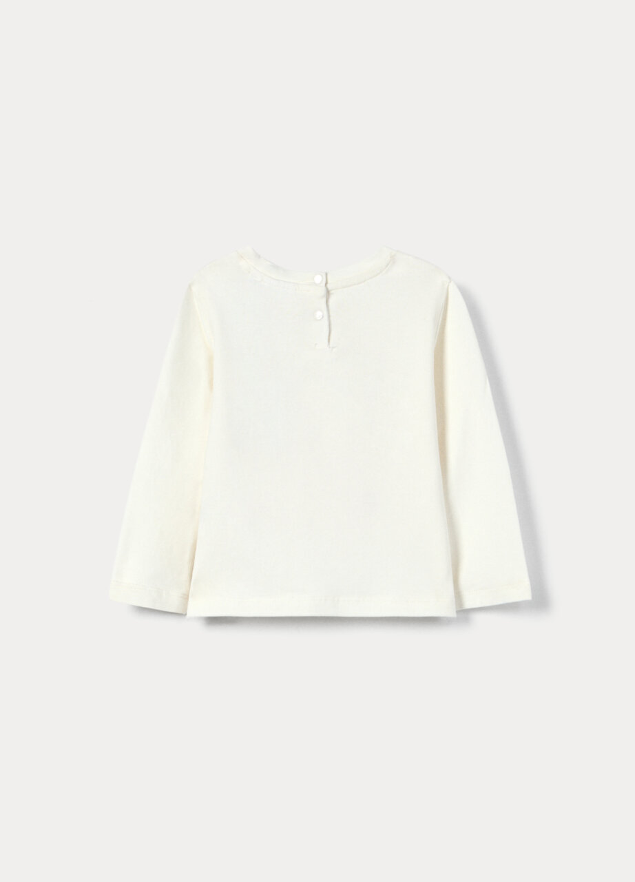 Alternative view of Majica