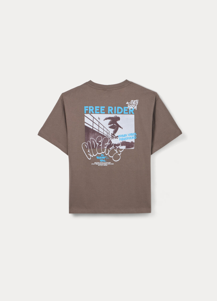 Alternative view of Majica