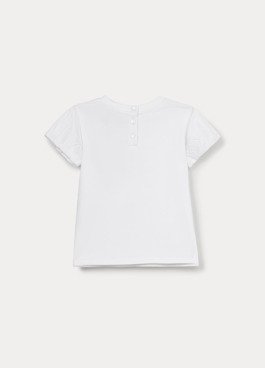 Alternative view of Majica