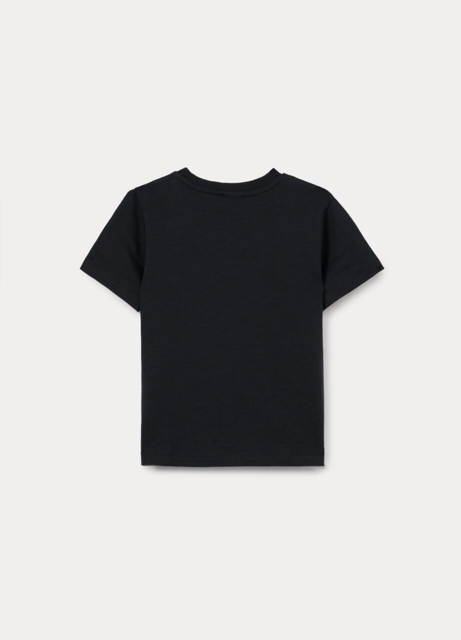 Alternative view of Majica