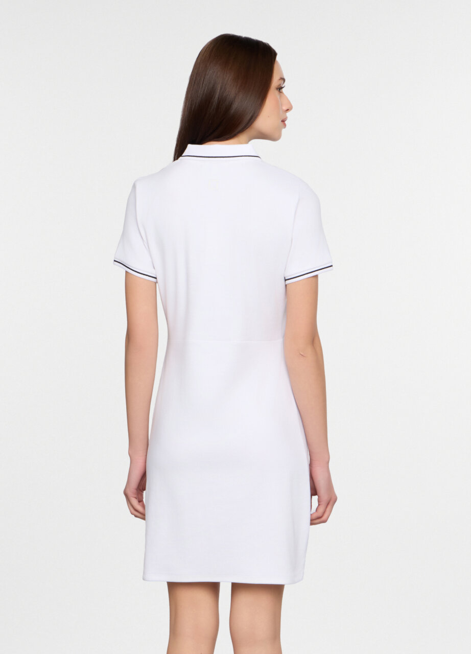 Alternative view of Haljina