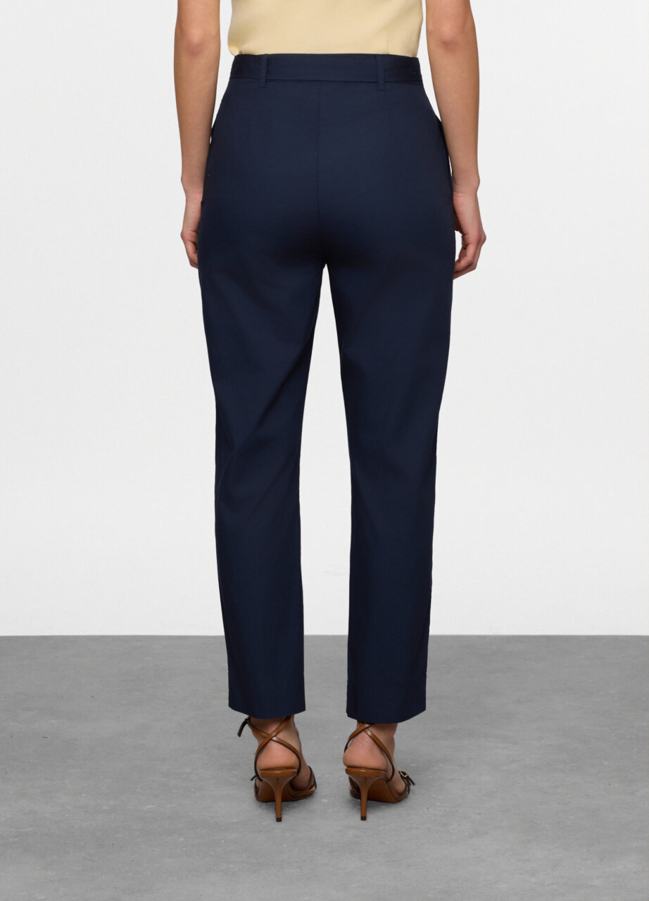 Alternative view of Hlače