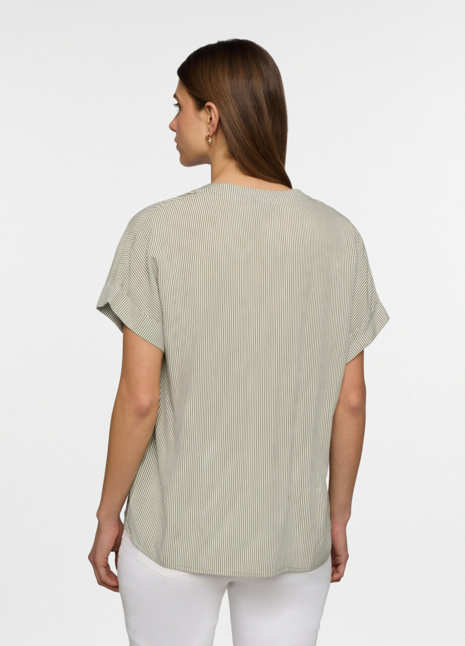 Alternative view of Bluza