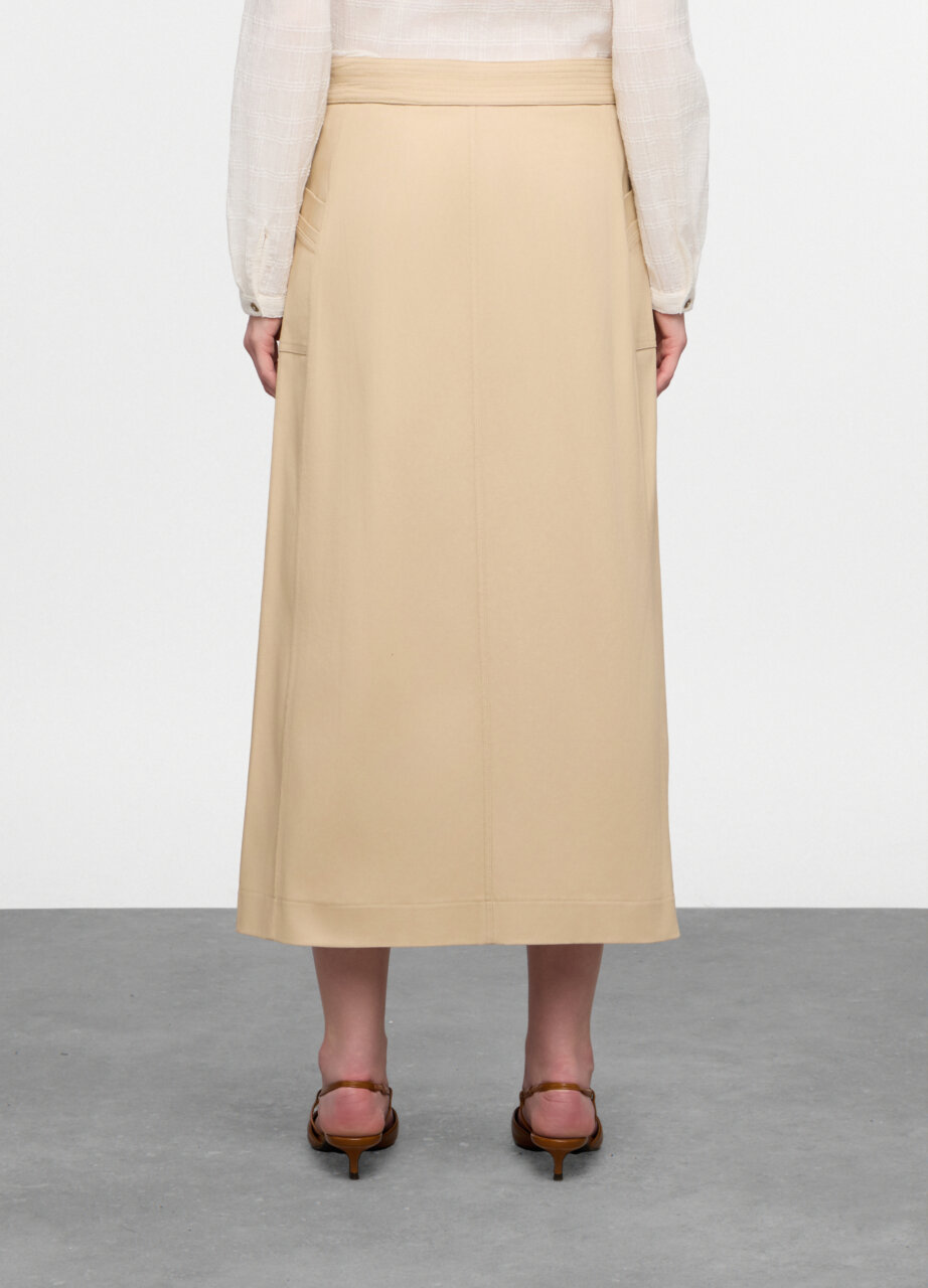 Alternative view of Suknja