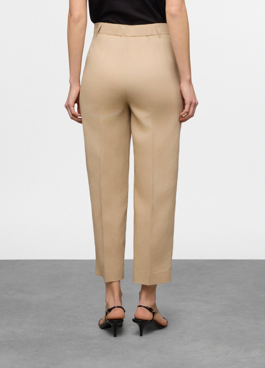 Alternative view of Hlače