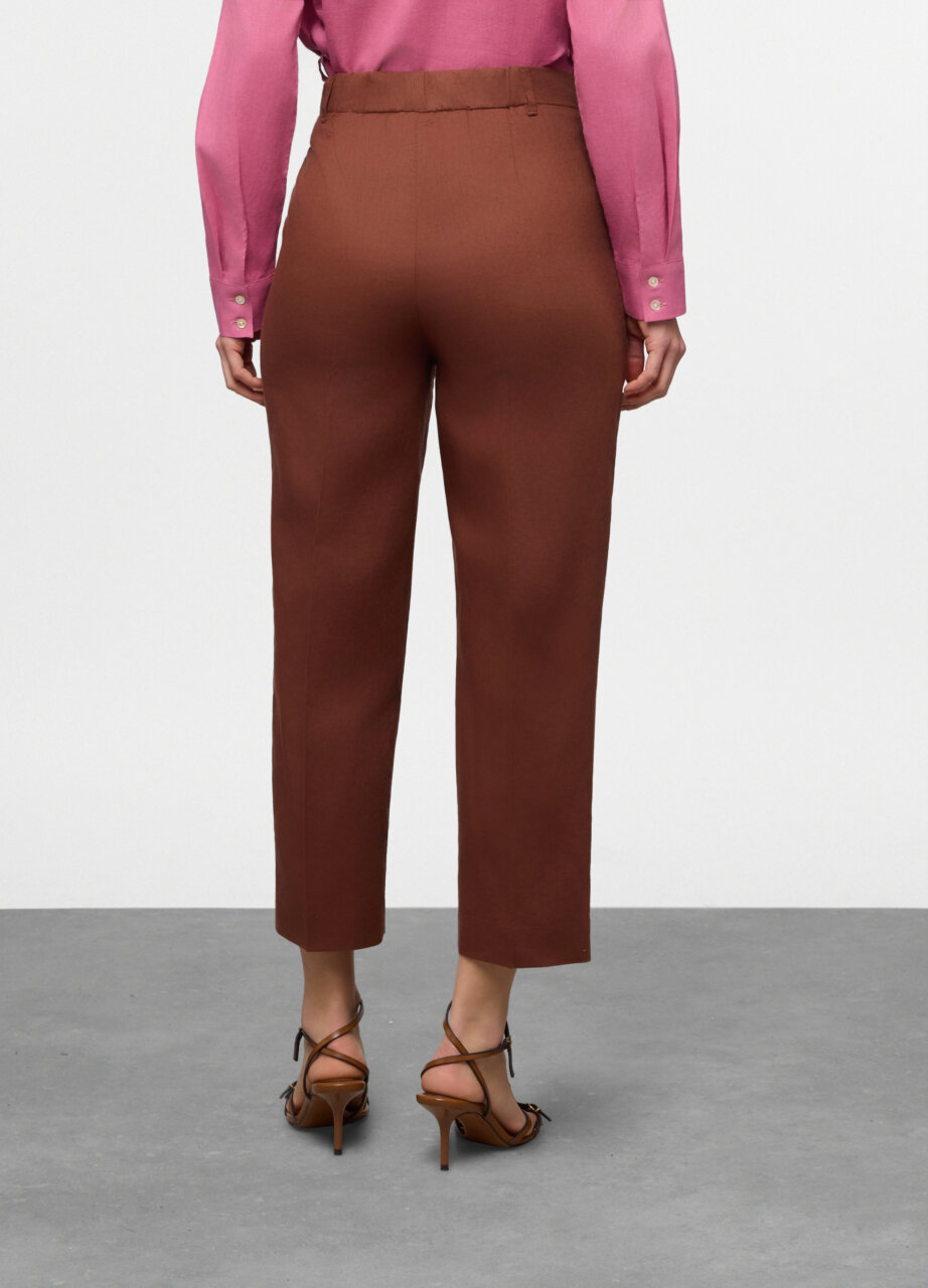 Alternative view of Hlače