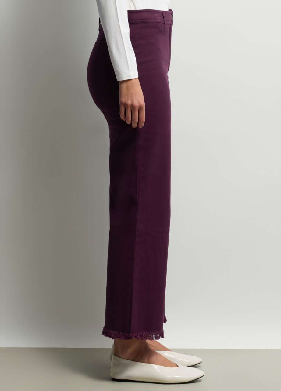 Alternative view of Jeans