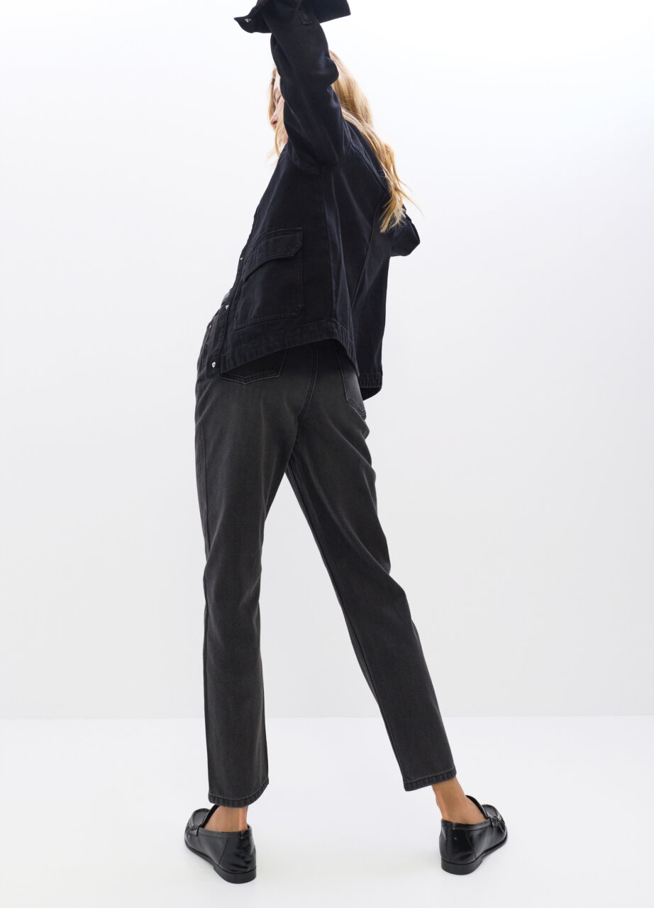 Alternative view of Jeans