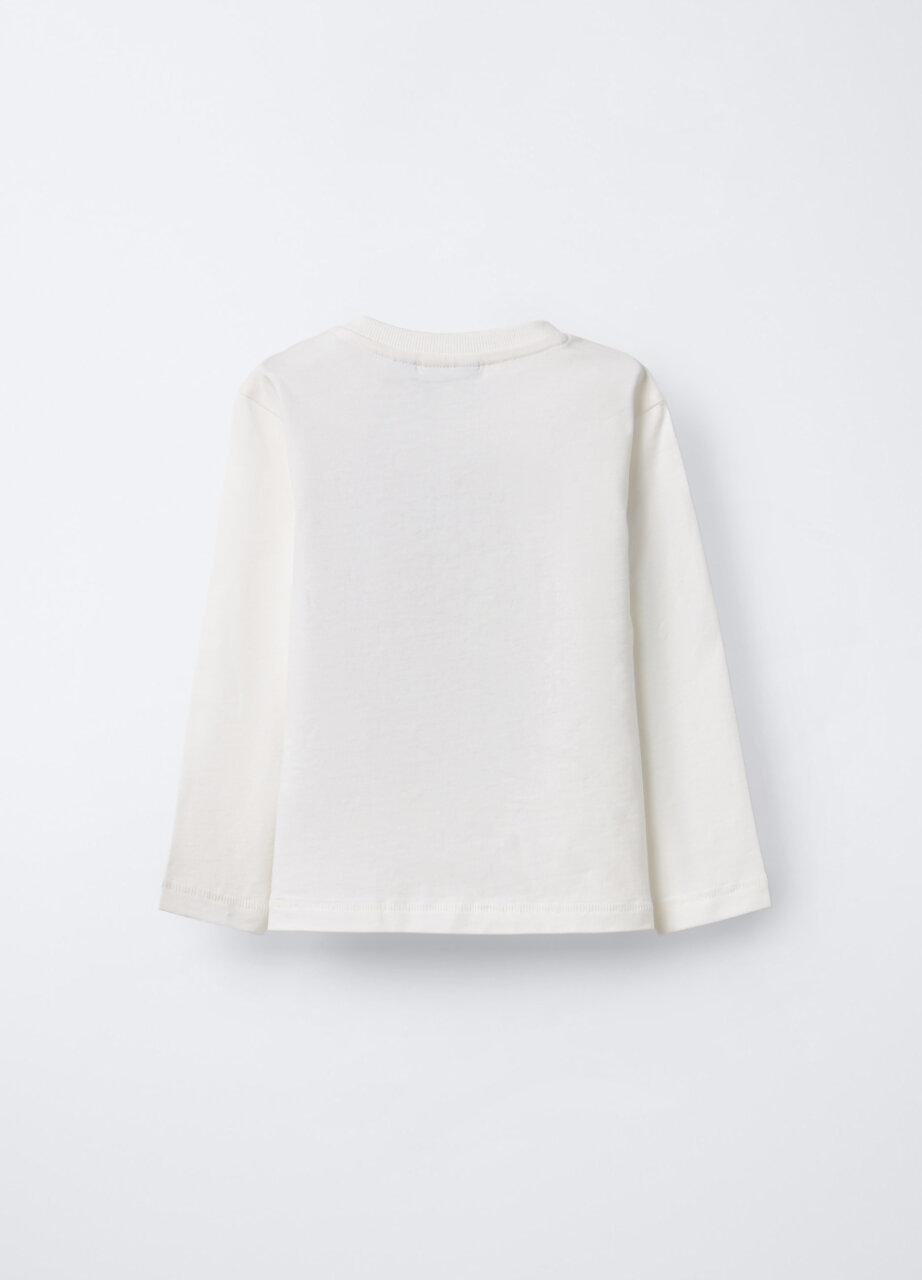 Alternative view of Majica